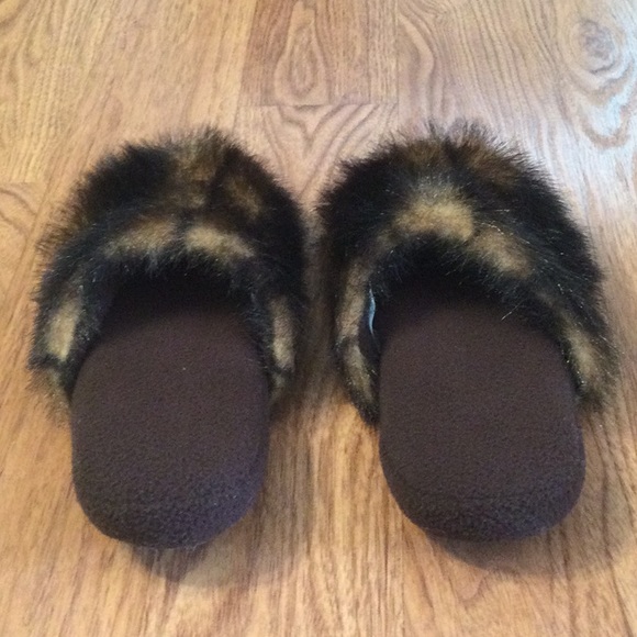 Furry Slippers - Picture 3 of 4